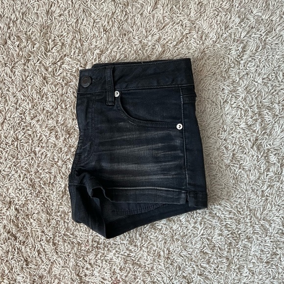 Black American Eagle Super Stretch Shortie Shorts - Picture 3 of 7